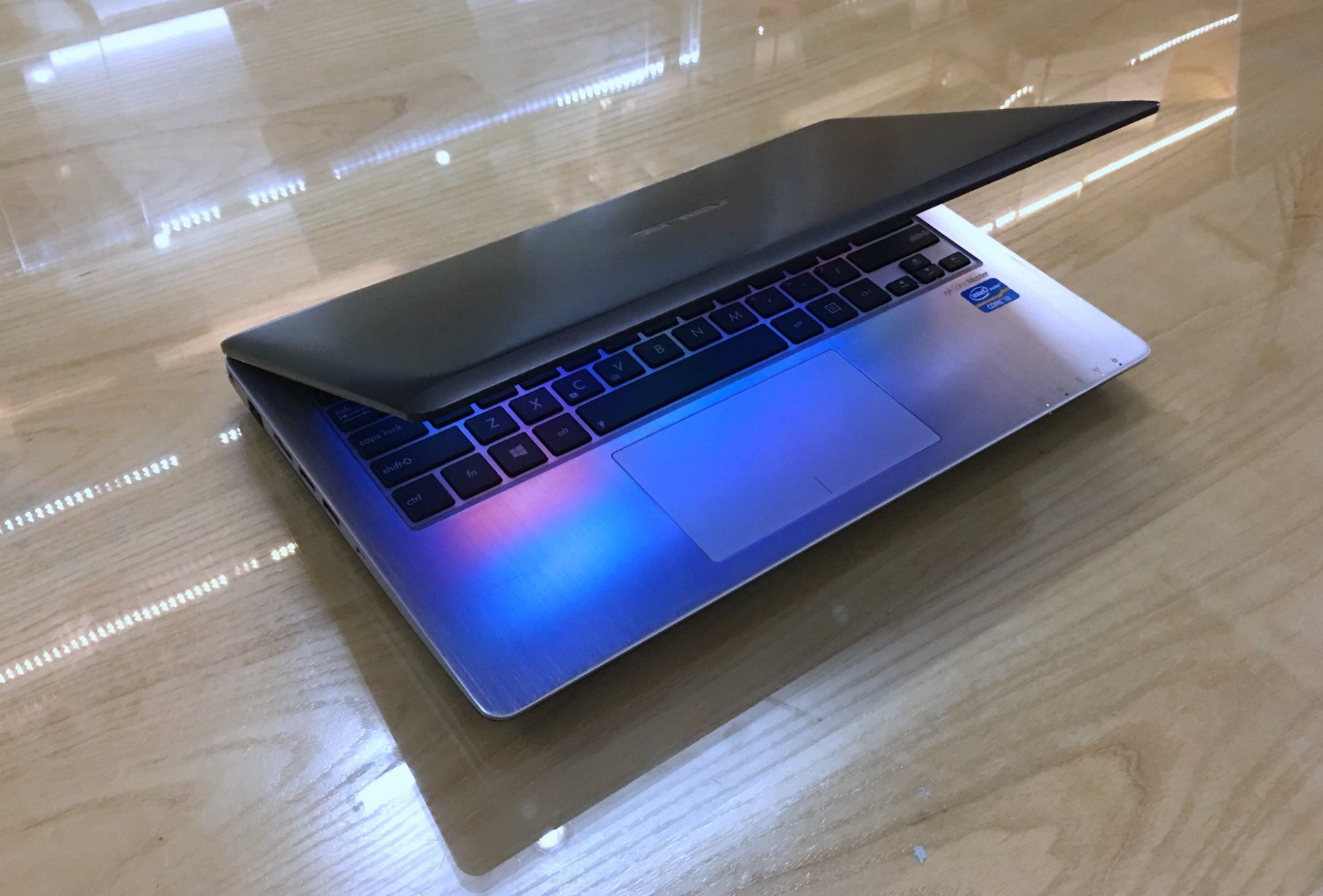 Laptop Asus X202E i3-8.jpg